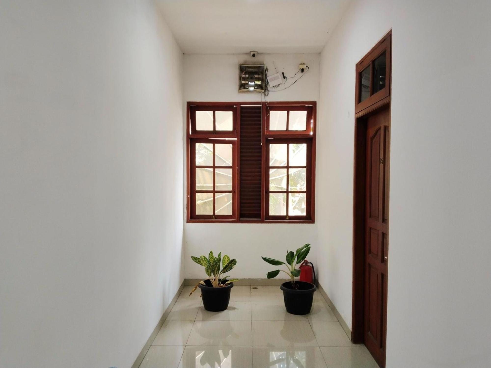 Dekuningan House By Avalon * Jakarta