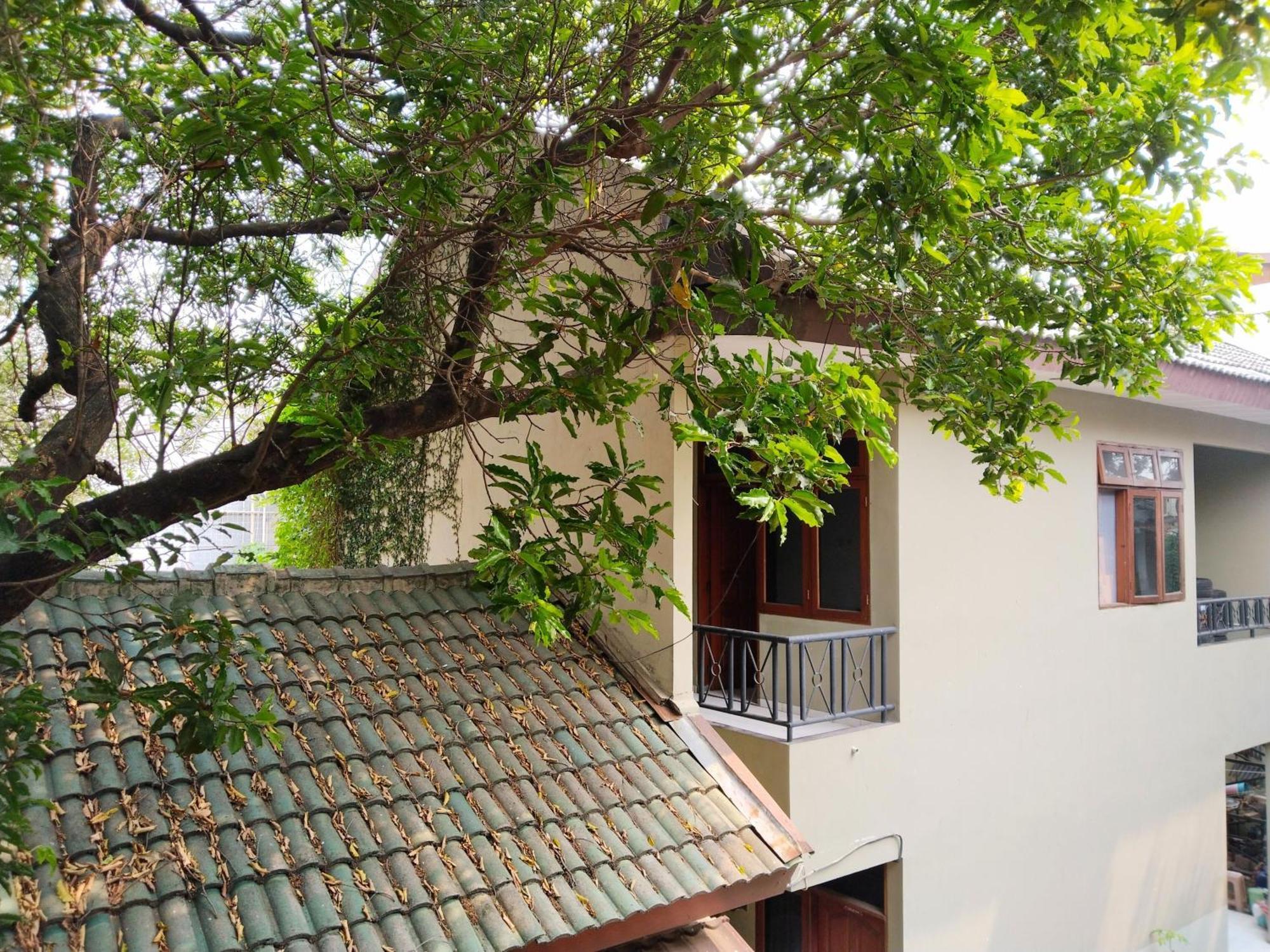 Dekuningan House By Avalon Guest house