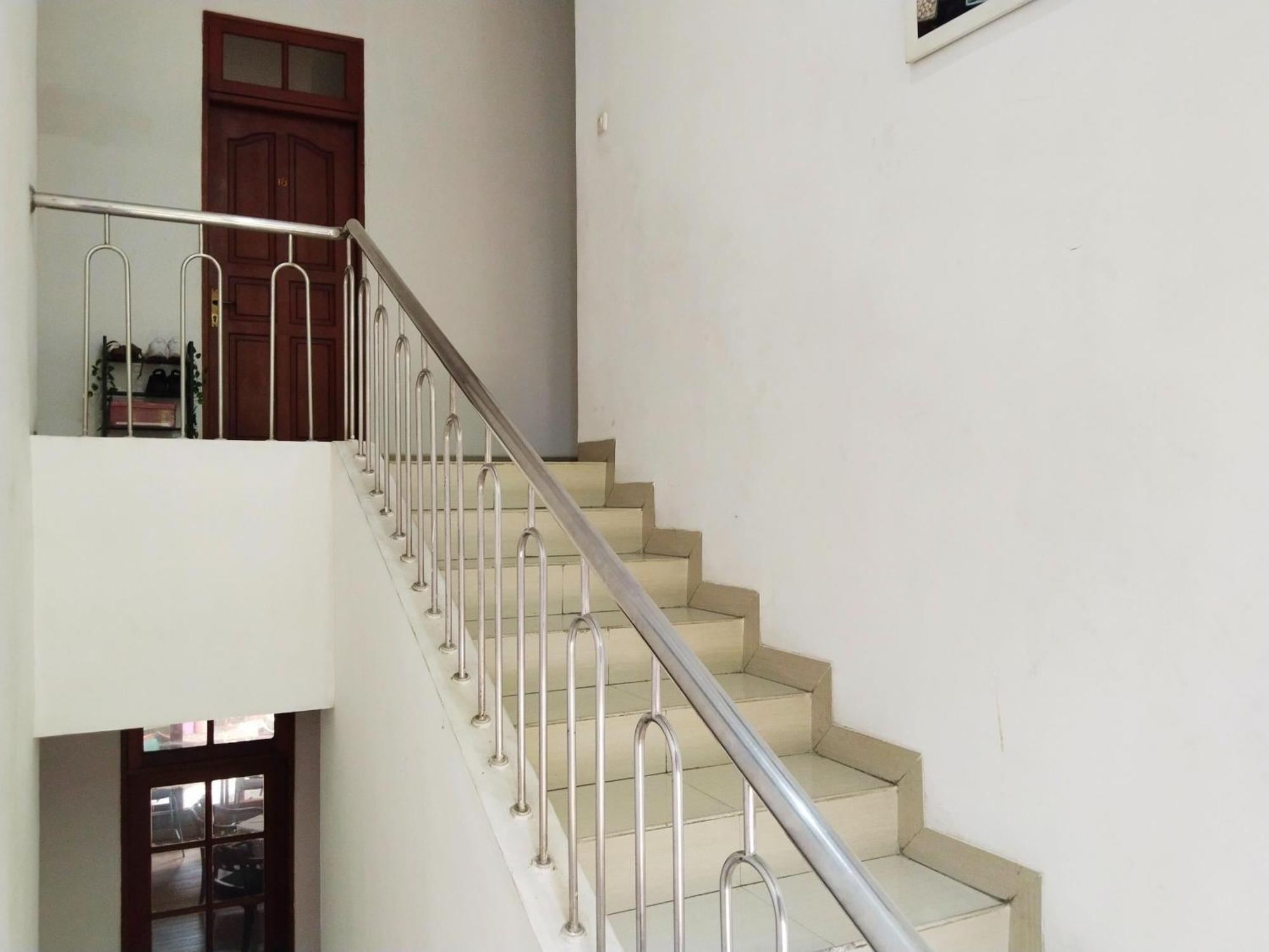 Dekuningan House By Avalon