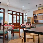 Dekuningan House