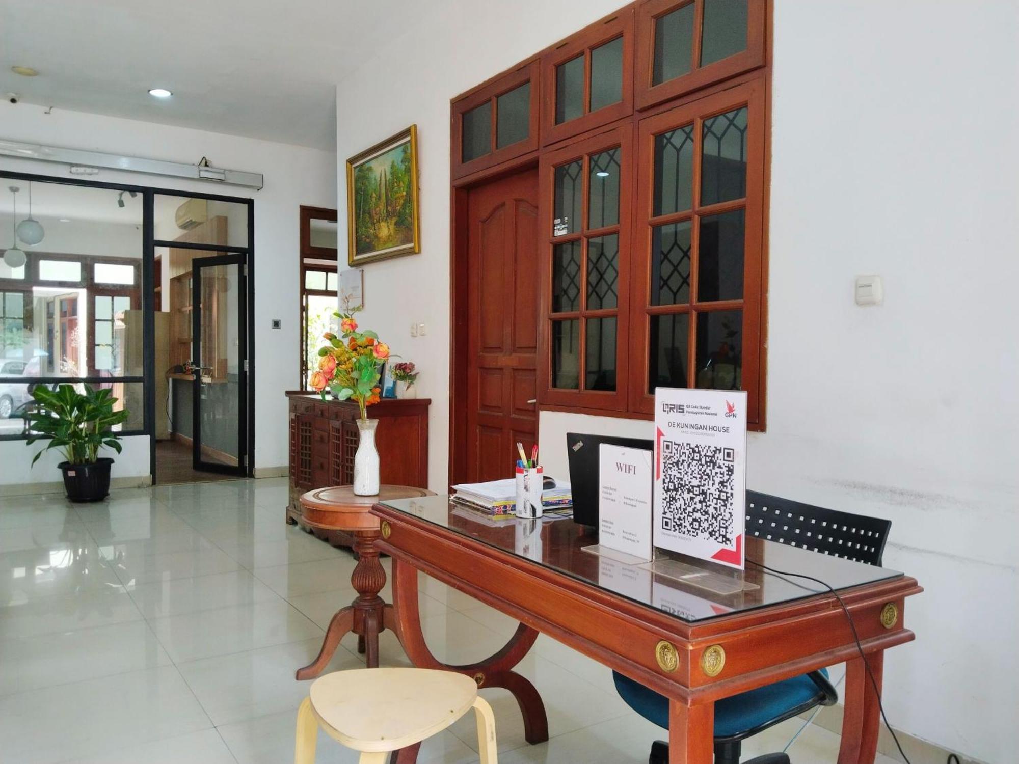 Guest house Dekuningan House